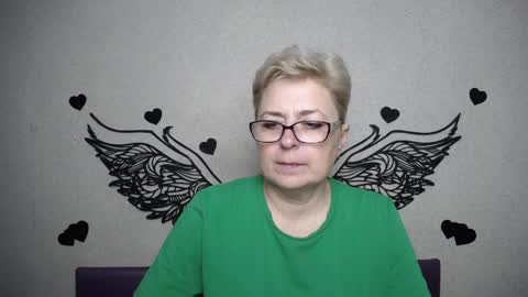 EmiliaGree online show from March 31, 5:46 pm