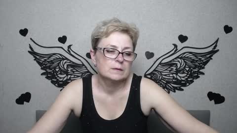 EmiliaGree online show from May 20, 5:21 pm