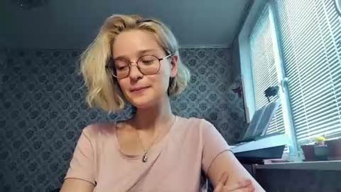 Lia online show from August 2, 6:16 am