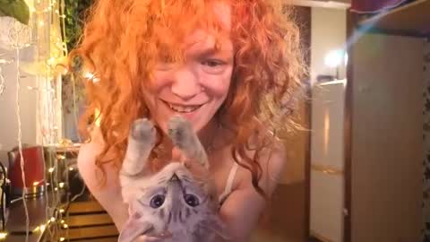 Emi  online show from March 25, 3:01 am