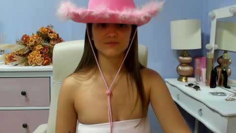 Emilly online show from May 9, 7:21 am