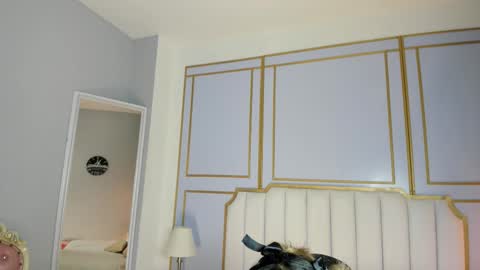 emilly_mell online show from November 20, 11:22 am