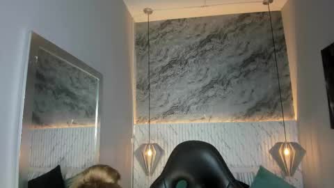 emilly_mell online show from February 27, 11:43 am