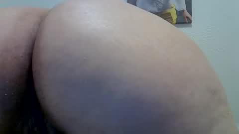 Emilly online show from November 10, 5:08 pm