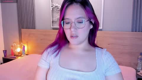 Emily online show from January 8, 3:54 am