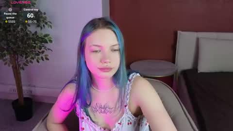 Emily online show from July 3, 1:22 am
