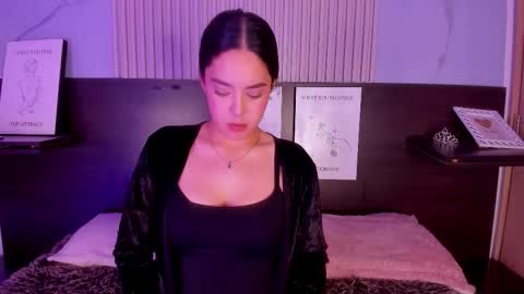 emily_as_ online show from March 21, 12:26 am