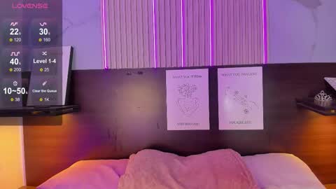 emily_as_ online show from March 28, 12:55 am