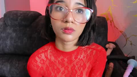 emily_bruss online show from April 29, 9:31 pm