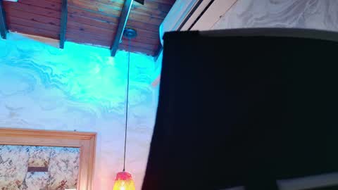 emily_dempsey online show from May 15, 8:33 pm