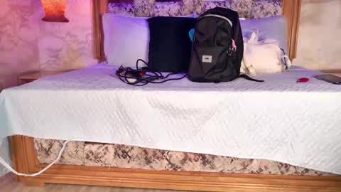 emily_dempsey online show from March 22, 7:09 pm