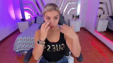 Emily online show from January 3, 10:31 am