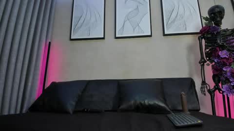 emily_hex online show from September 11, 9:04 pm