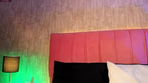 Emily  online show from May 27, 8:50 pm