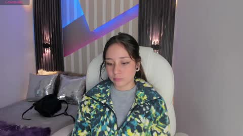 Emily online show from January 28, 2:42 pm