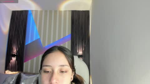 Emily online show from January 25, 3:47 pm