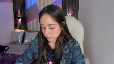 Emily online show from January 30, 2:25 pm