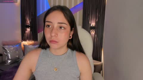 Emily online show from January 10, 3:37 pm