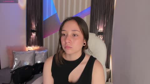 Emily online show from January 14, 2:53 pm