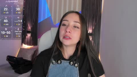 Emily online show from December 6, 3:44 pm