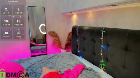 Emily online show from March 27, 9:10 am