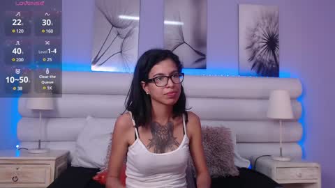 Emily online show from February 1, 5:37 pm