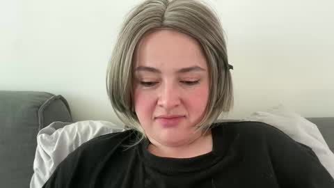 emily_morning_dew online show from May 14, 4:51 am