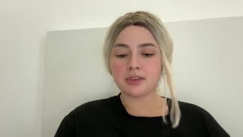 emily_morning_dew online show from October 12, 11:12 am