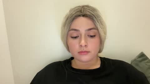 emily_morning_dew online show from October 13, 5:04 pm