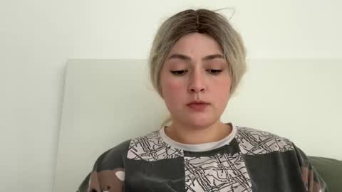 emily_morning_dew online show from October 27, 11:06 am