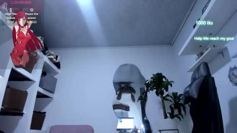Snapshot of emily_palmeer chatting on September 12, 10:56 am emily_palmeer online show from September 12, 10:56 am