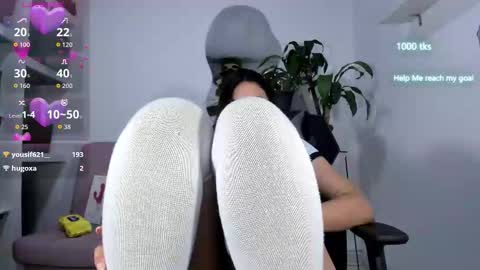 Snapshot of emily_palmeer chatting on October 2, 11:59 am emily_palmeer online show from October 2, 11:59 am