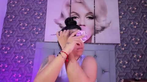 Emily online show from March 17, 2:48 am