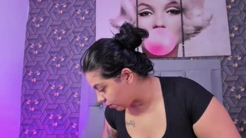 Emily online show from March 4, 2:07 am