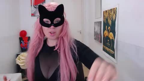 Snapshot of emily_york18 chatting on February 15, 6:33 am Emily online show from February 15, 6:33 am