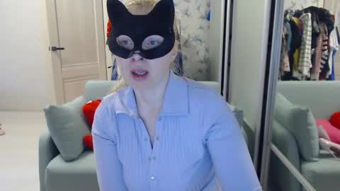 Emily online show from April 2, 3:42 pm