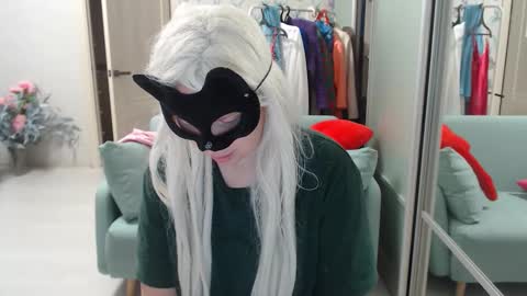 Emily online show from February 7, 6:45 pm