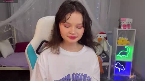 Emilyhaves online show from December 19, 4:59 am