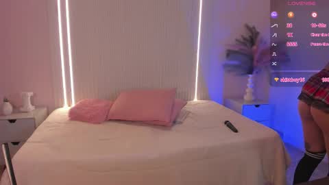 EMILY online show from December 19, 10:46 pm