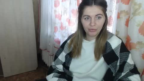 Snapshot of emilyfork chatting on February 18, 11:44 am emilyfork online show from February 18, 11:44 am