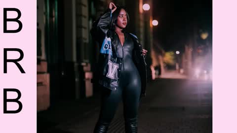 Emily  online show from March 19, 10:25 pm