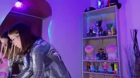 VALEEEN online show from October 10, 6:02 pm