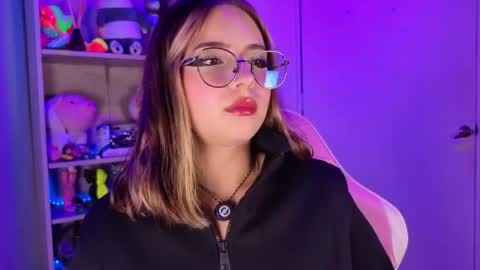 VALEEEN online show from May 4, 3:27 pm