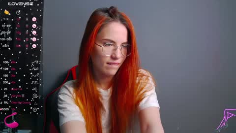 EmilyKents online show from December 5, 1:36 am