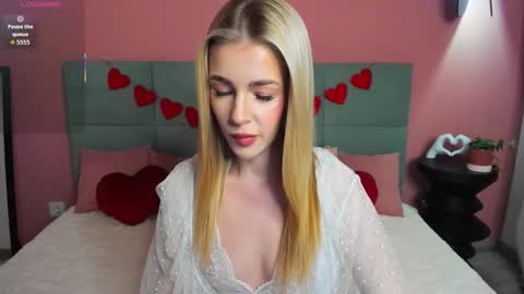 emilymagnificent online show from March 1, 2:55 am