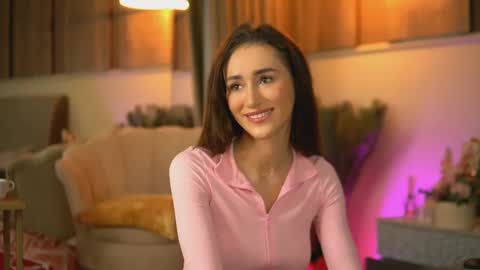Snapshot of emilyraymont chatting on March 11, 10:20 pm Emily online show from March 11, 10:20 pm