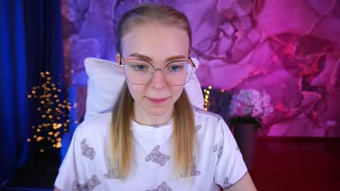  MY NAME IS Emily WELCOME EVERYONE I WILL BE HAPPY TO GIVE YOU WHAT YOU HAVE DREAMED OF FOR SO LONG online show from September 20, 1:09 pm