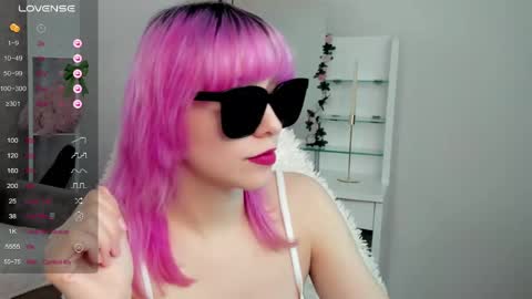Betty online show from May 25, 1:15 am