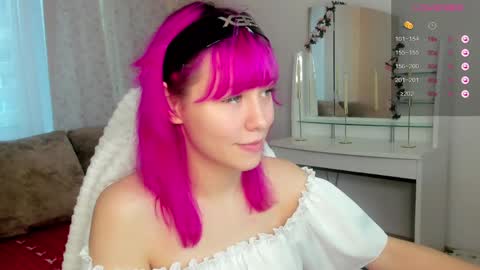 Betty online show from May 10, 1:18 am