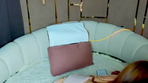 Emily wish-list  online show from May 14, 2:50 am